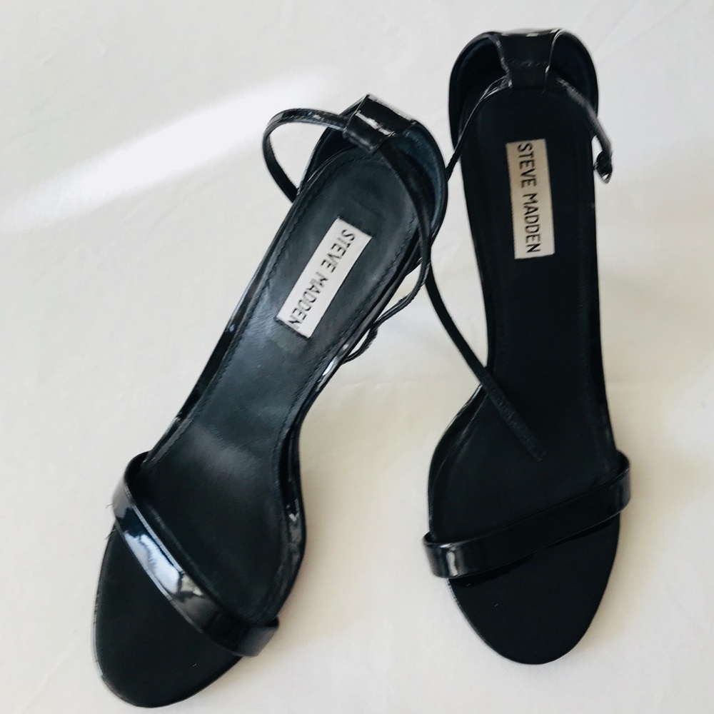 GORGEOUS STEVE MADDEN BLACK STRAPPY HEELS SZ 9.5